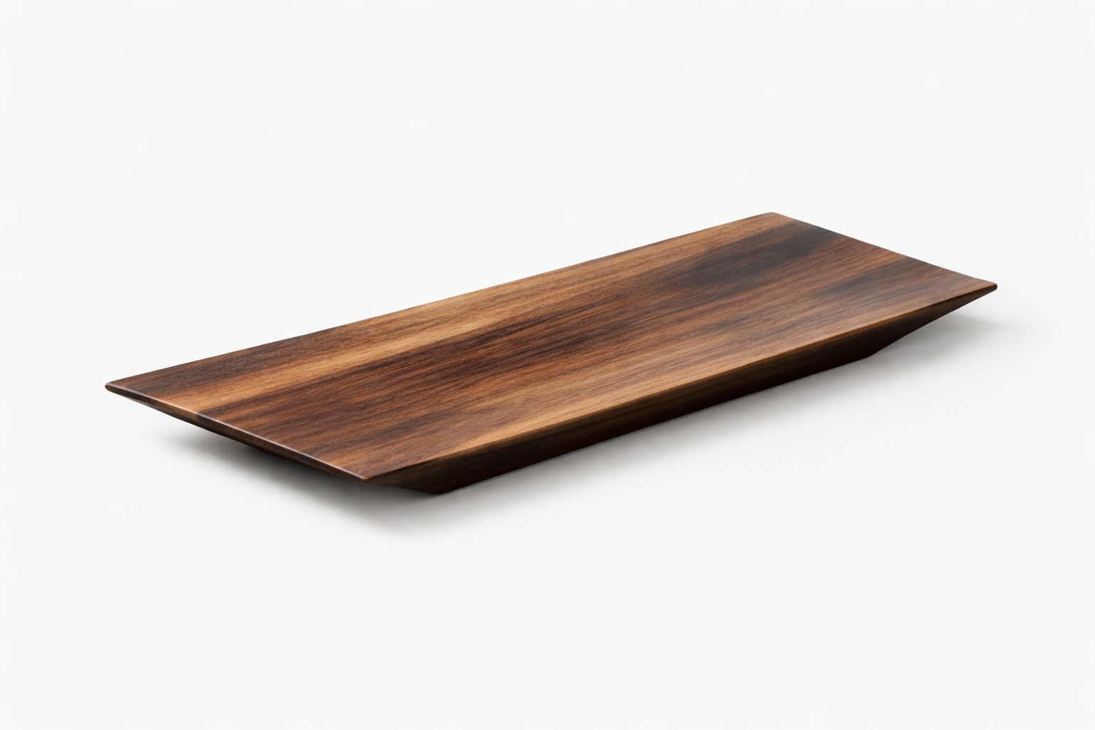 Wooden serving tray with natural grain