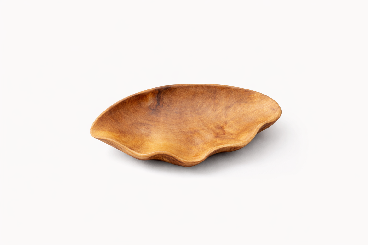 Wooden scallop shell bowl